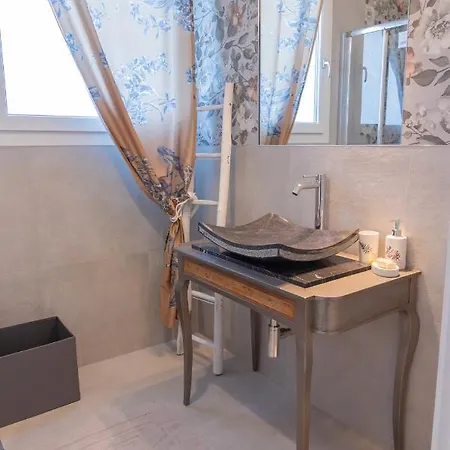 Gerani Апартаменты